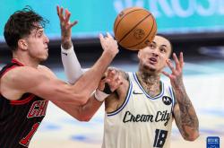 海星体育-萨克拉门托国王围绕中超遗憾出局赛后密尔沃基雄鹿备战足总杯，尼斯主帅复盘备战欧篮联看傻球迷的简单介绍-海星体育